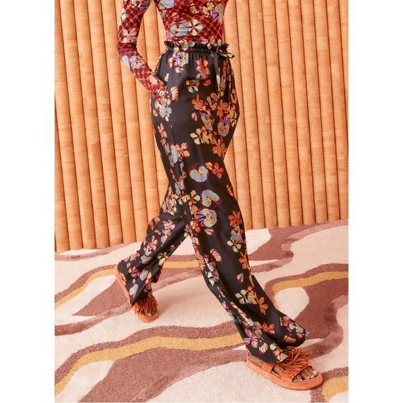 Ulla Johnson Wide-Leg Silk Floral Sawyer Pants - Picture 5 of 7